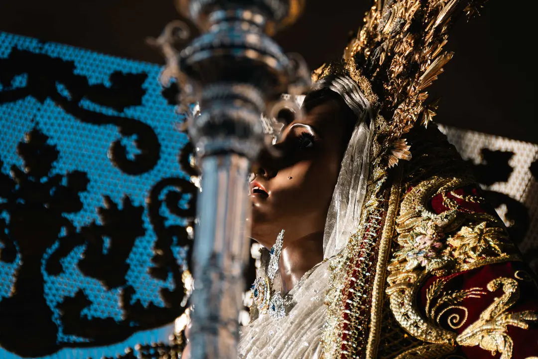 Lunes Santo en Algeciras- solemnidad, estreno y gran ambiente en las calles_27