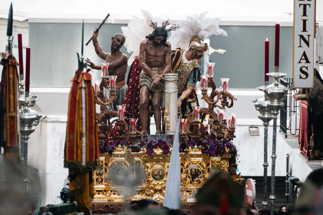 Lunes Santo en Algeciras- solemnidad, estreno y gran ambiente en las calles_43