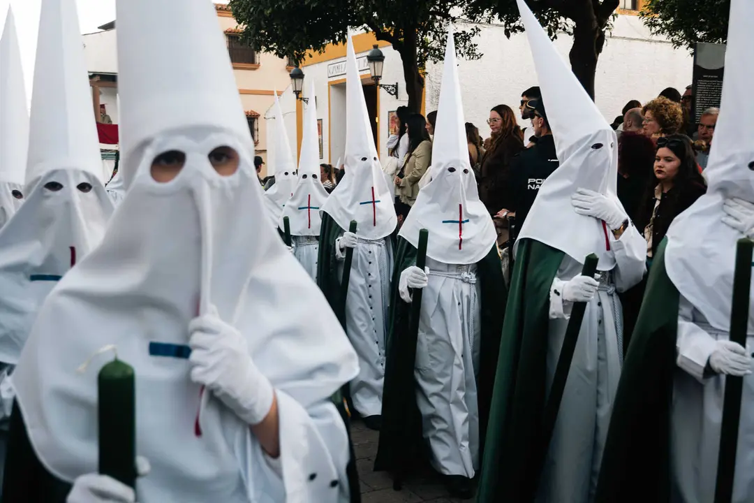 El Medinaceli y la Esperanza emocionan Algeciras en un Martes Santo de reencuentro_35