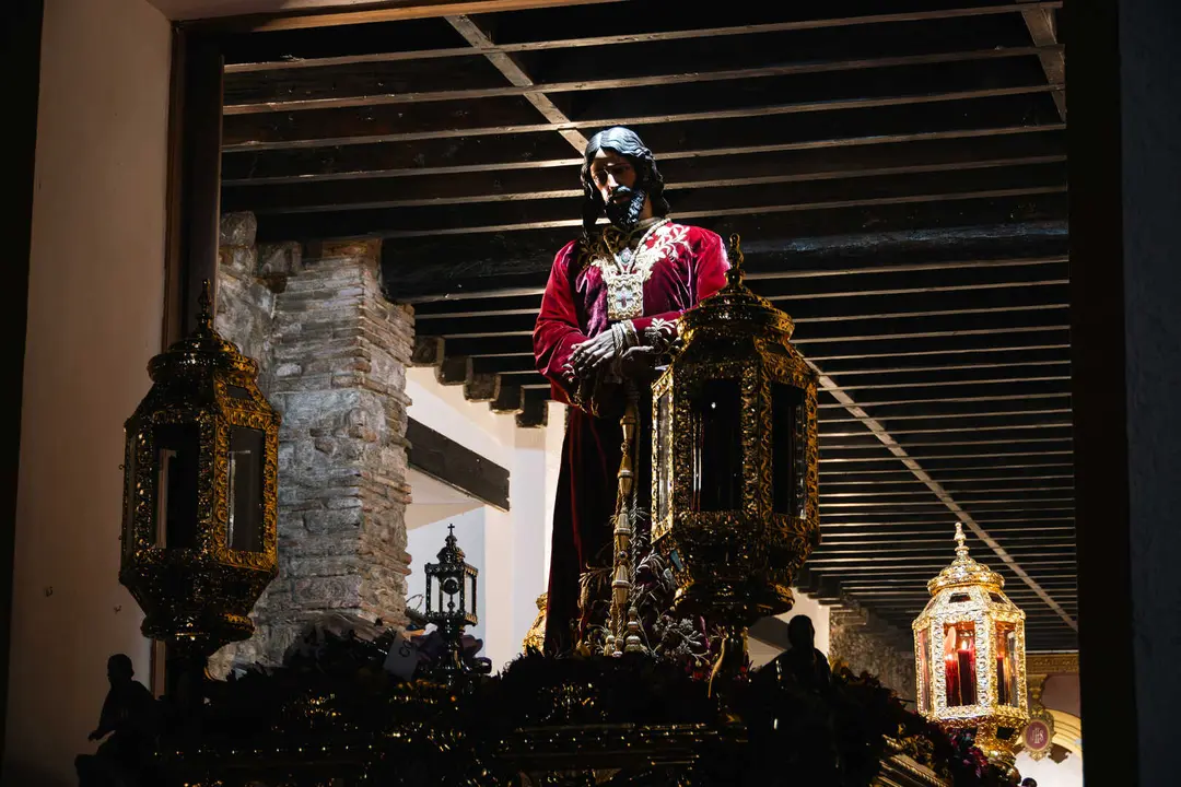 La recogida del Medinaceli y la Esperanza pone el broche al Martes Santo en Algeciras_07