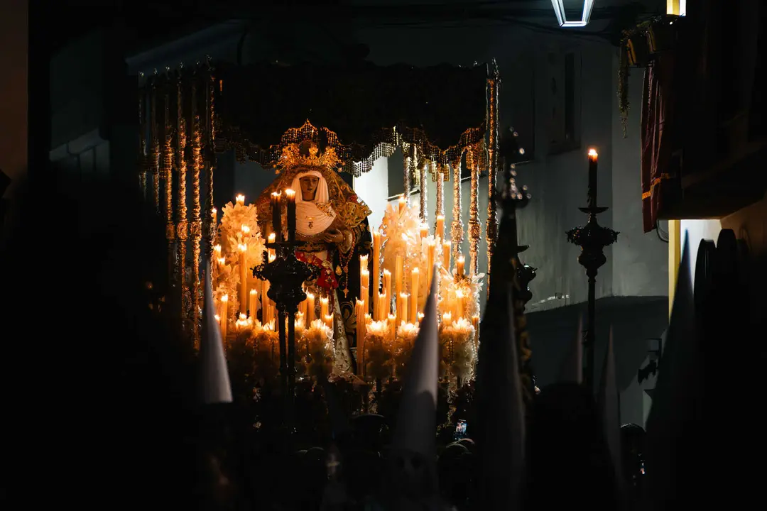 La recogida del Medinaceli y la Esperanza pone el broche al Martes Santo en Algeciras_11