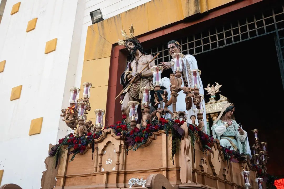 Ecce Homo y Buena Muerte llenan de contrastes el Mi&eacute;rcoles Santo en Algeciras_39