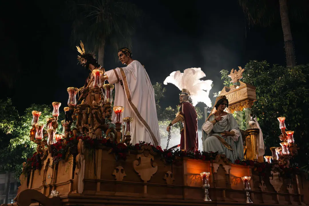 Ecce Homo y Buena Muerte llenan de contrastes el Mi&eacute;rcoles Santo en Algeciras_67