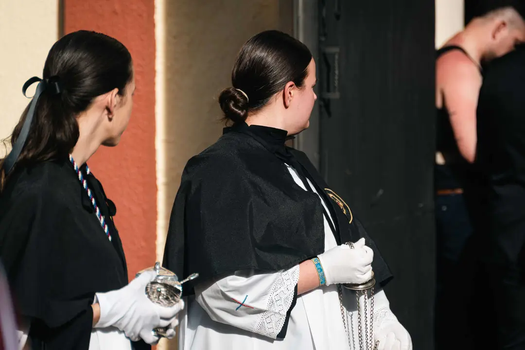 Jueves Santo en Algeciras- Tres Ca&iacute;das y Nazareno, fe y multitud en la calle_014