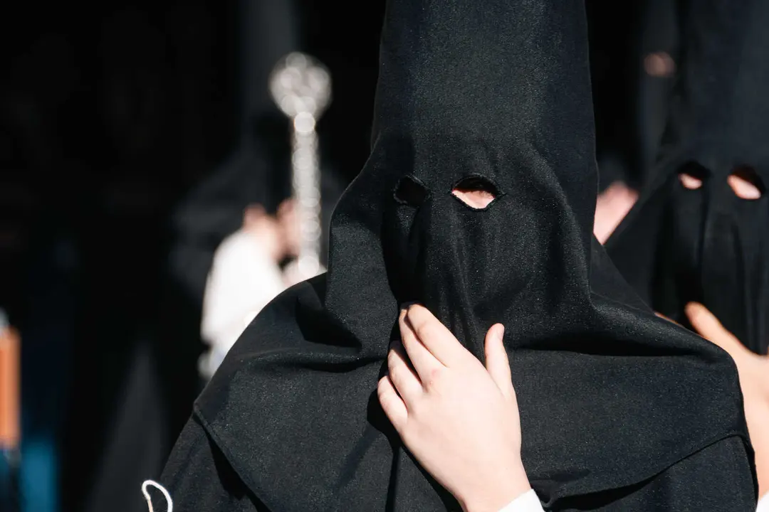Jueves Santo en Algeciras- Tres Ca&iacute;das y Nazareno, fe y multitud en la calle_030