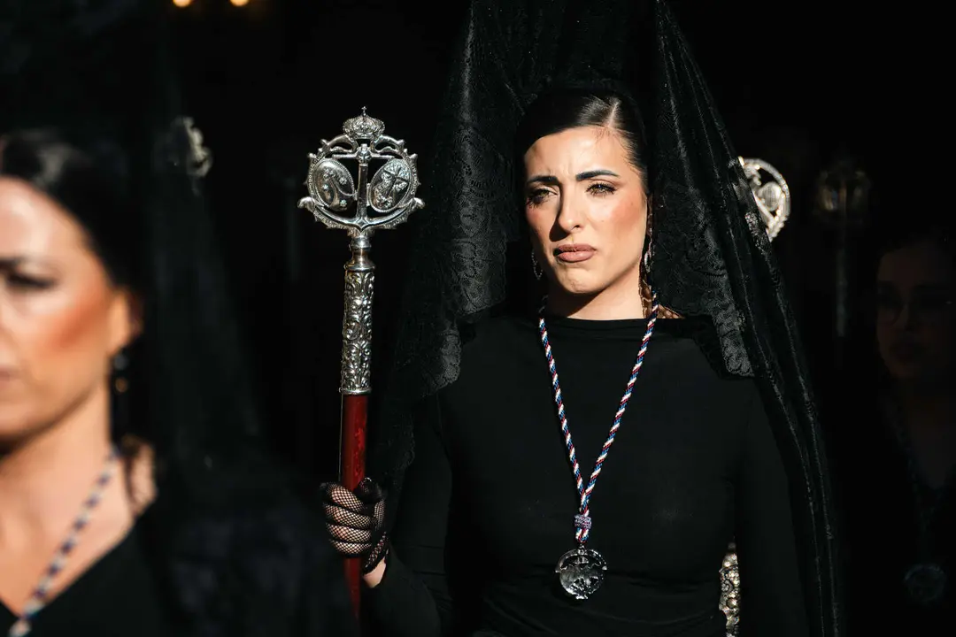 Jueves Santo en Algeciras- Tres Ca&iacute;das y Nazareno, fe y multitud en la calle_031