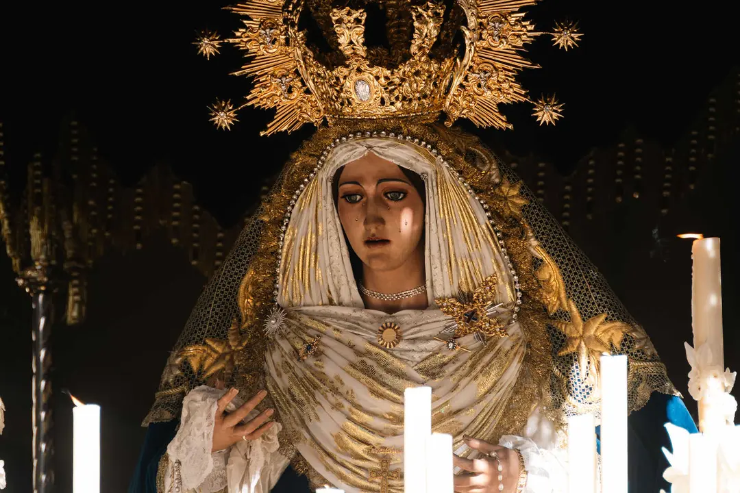 Jueves Santo en Algeciras- Tres Ca&iacute;das y Nazareno, fe y multitud en la calle_036