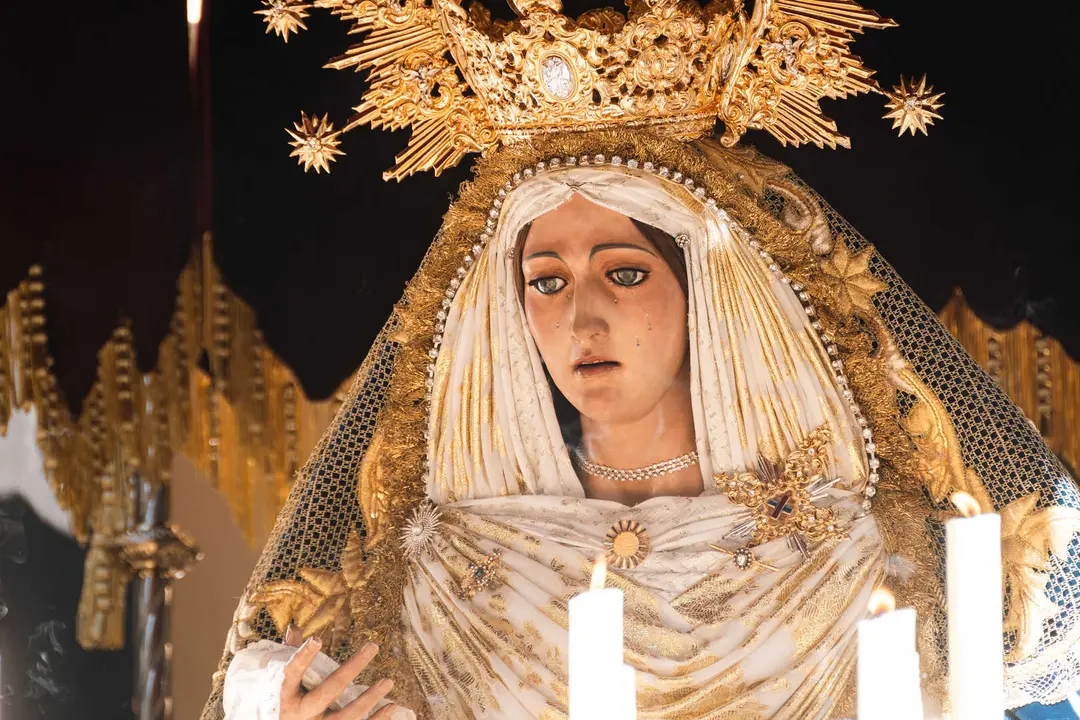 Jueves Santo en Algeciras- Tres Ca&iacute;das y Nazareno, fe y multitud en la calle_037