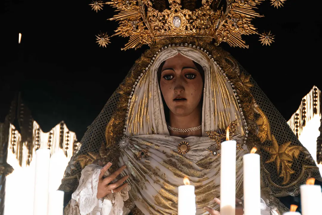 Jueves Santo en Algeciras- Tres Ca&iacute;das y Nazareno, fe y multitud en la calle_041