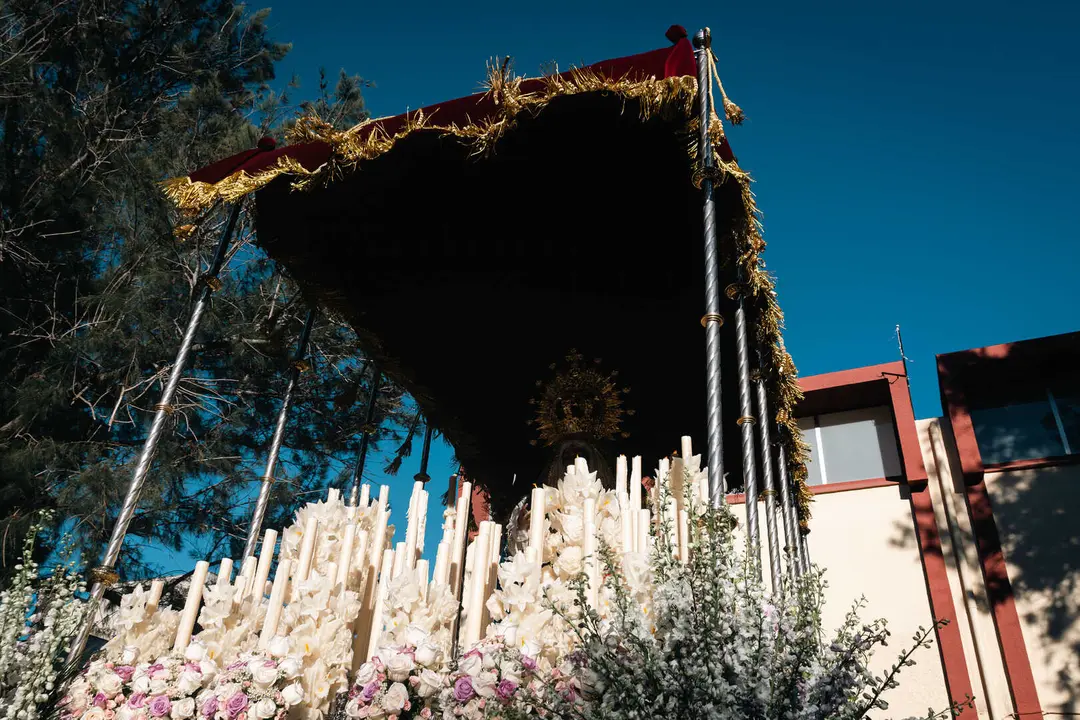 Jueves Santo en Algeciras- Tres Ca&iacute;das y Nazareno, fe y multitud en la calle_045