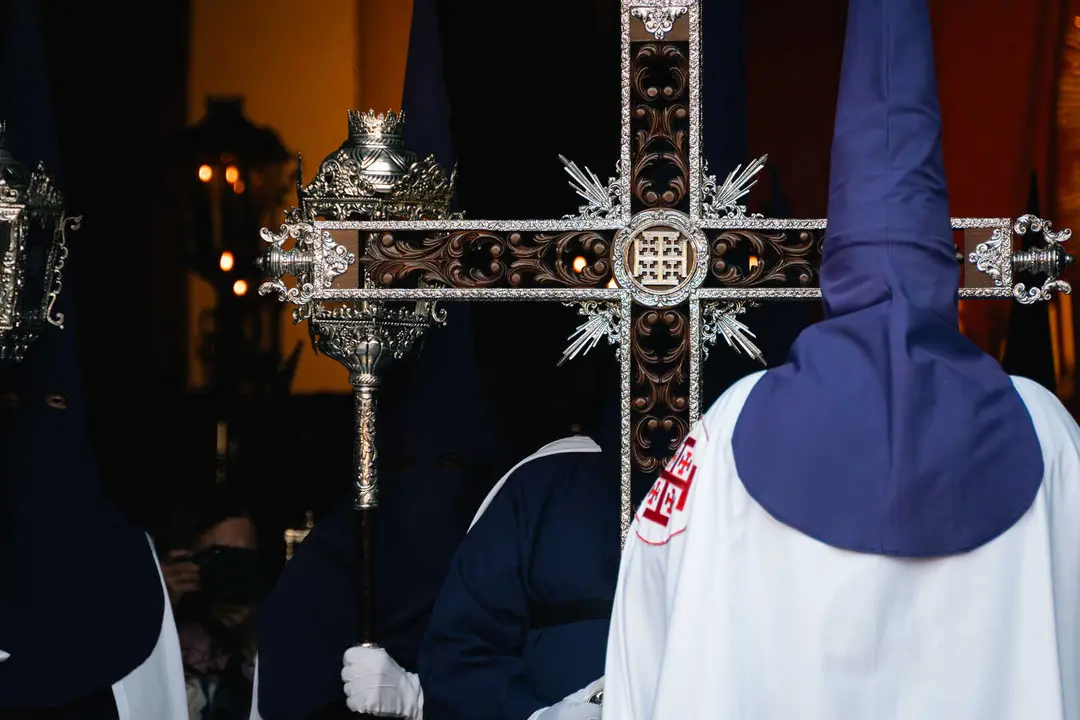 Jueves Santo en Algeciras- Tres Ca&iacute;das y Nazareno, fe y multitud en la calle_049