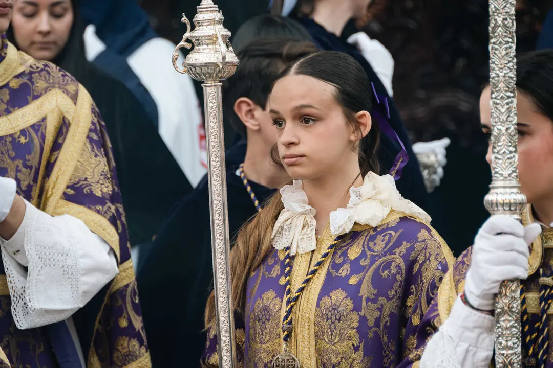 Jueves Santo en Algeciras- Tres Ca&iacute;das y Nazareno, fe y multitud en la calle_060