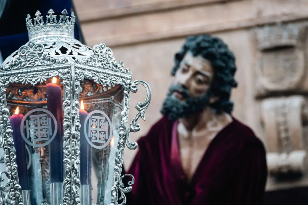Jueves Santo en Algeciras- Tres Ca&iacute;das y Nazareno, fe y multitud en la calle_067