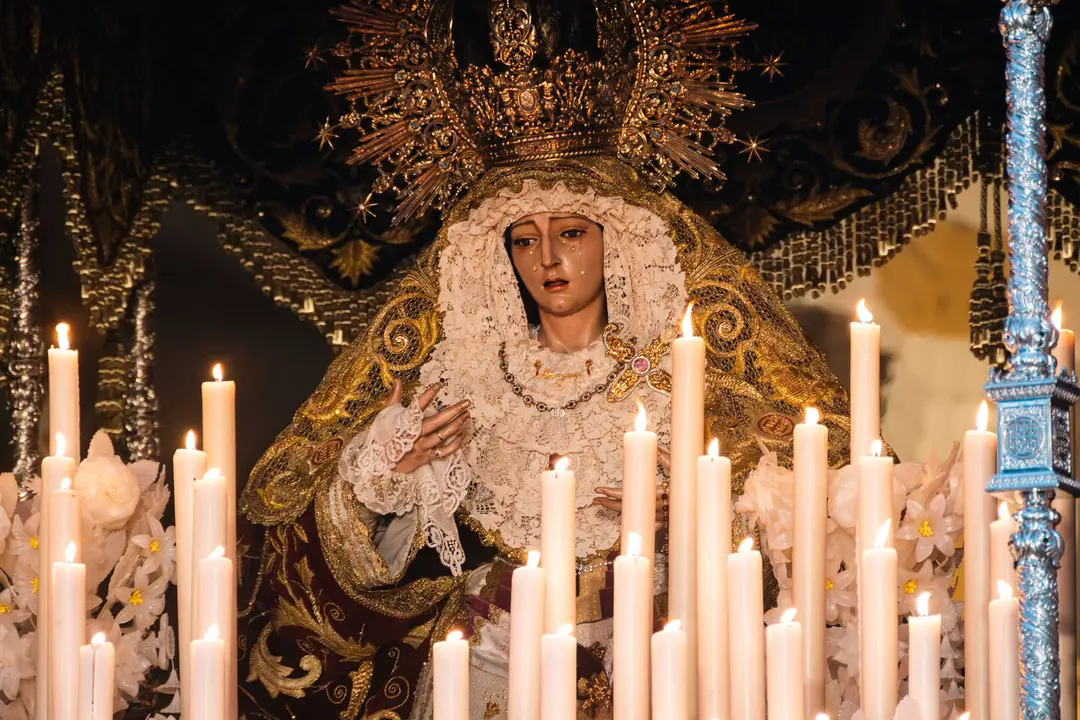 Jueves Santo en Algeciras- Tres Ca&iacute;das y Nazareno, fe y multitud en la calle_077
