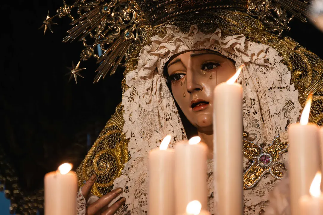 Jueves Santo en Algeciras- Tres Ca&iacute;das y Nazareno, fe y multitud en la calle_084