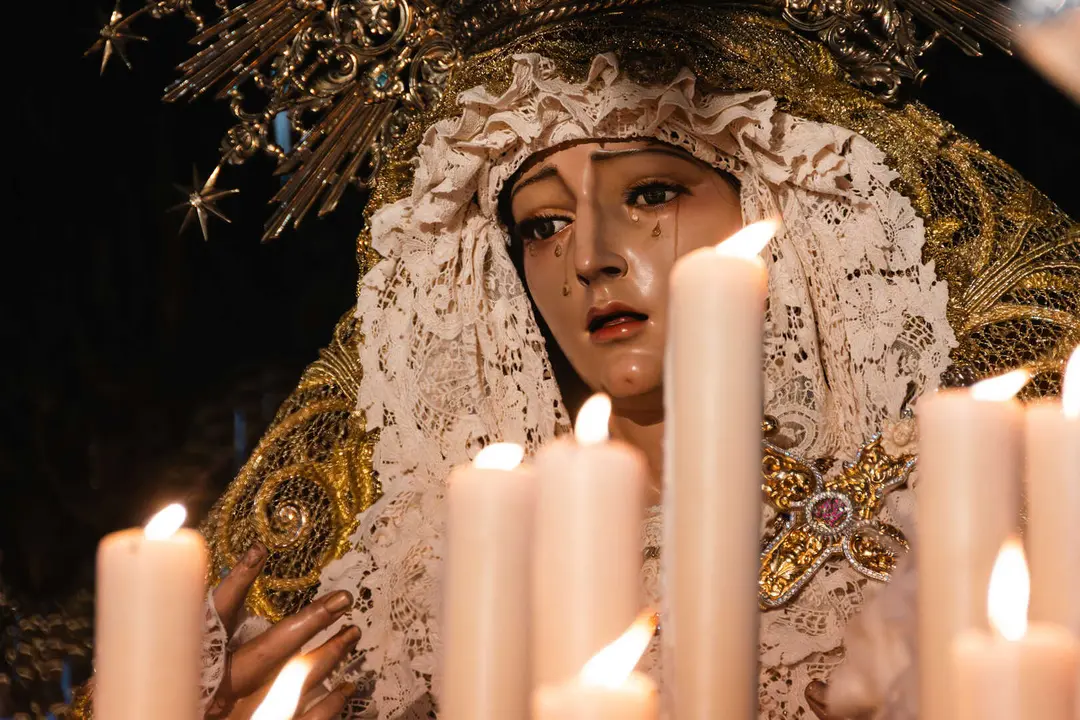 Jueves Santo en Algeciras- Tres Ca&iacute;das y Nazareno, fe y multitud en la calle_085
