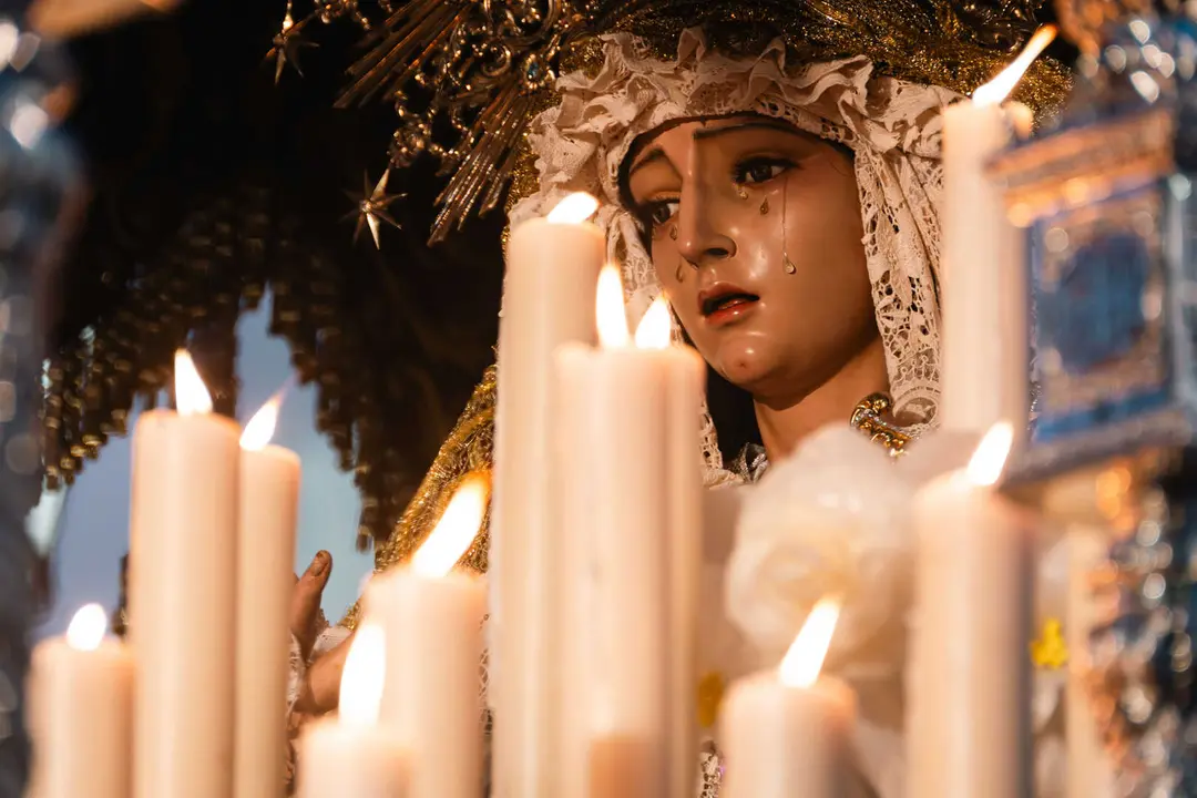 Jueves Santo en Algeciras- Tres Ca&iacute;das y Nazareno, fe y multitud en la calle_086