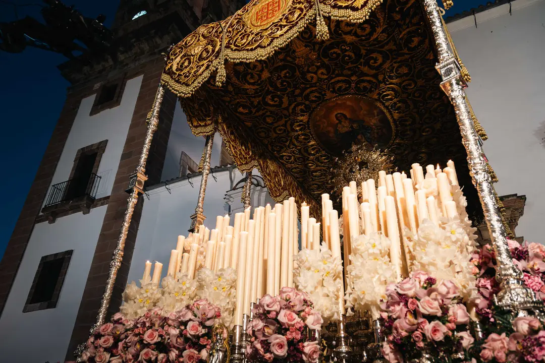 Jueves Santo en Algeciras- Tres Ca&iacute;das y Nazareno, fe y multitud en la calle_092