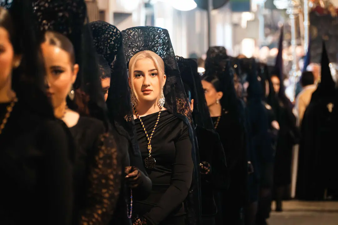 Jueves Santo en Algeciras- Tres Ca&iacute;das y Nazareno, fe y multitud en la calle_095