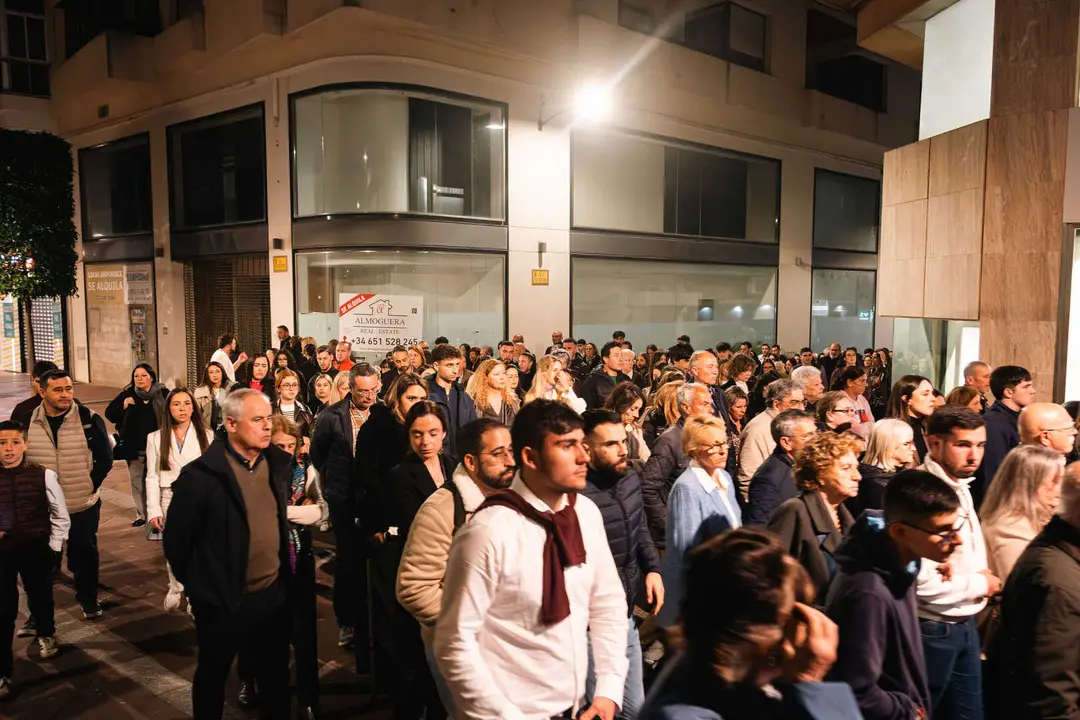 El Cristo de la Fe protagoniza la noche m&aacute;s sobrecogedora de la Semana Santa en Algeciras_18