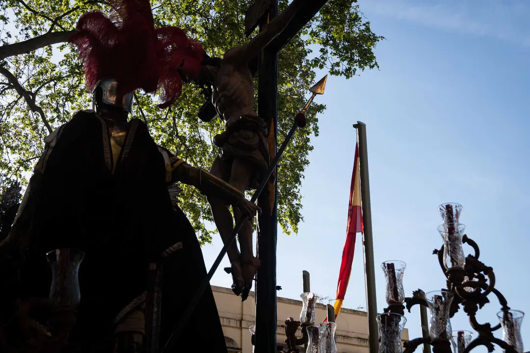 Algeciras vive su Viernes Santo m&aacute;s sobrecogedor en im&aacute;genes_050
