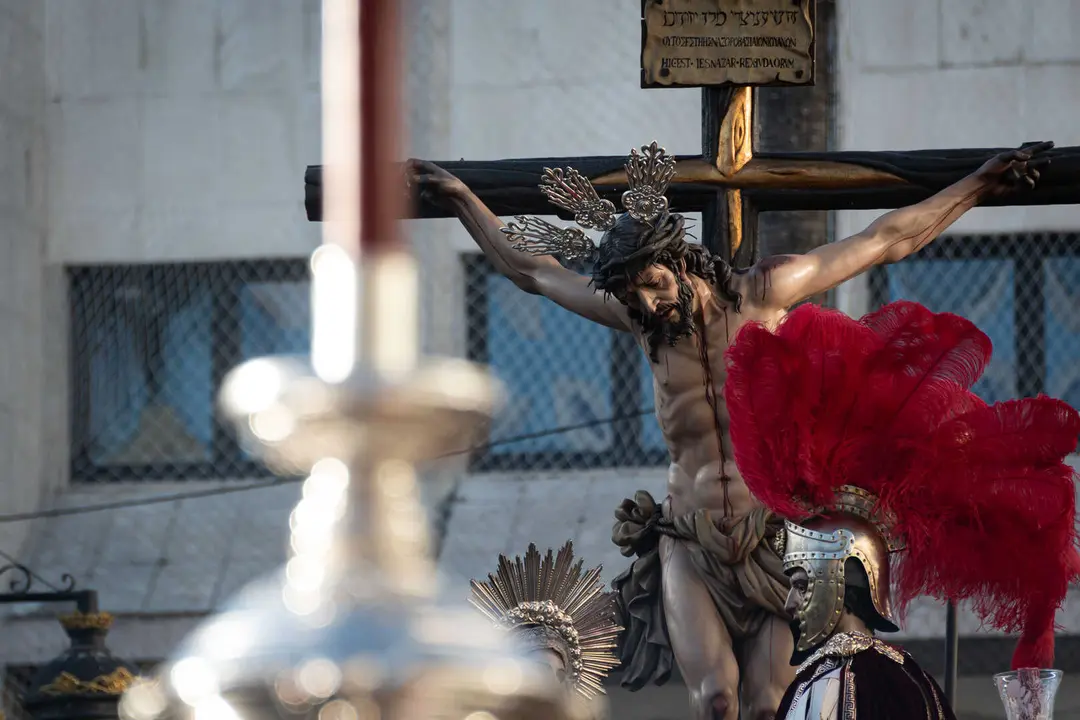 Algeciras vive su Viernes Santo m&aacute;s sobrecogedor en im&aacute;genes_053