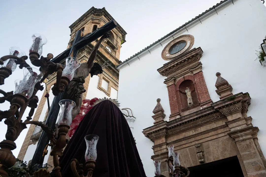 Algeciras vive su Viernes Santo m&aacute;s sobrecogedor en im&aacute;genes_062