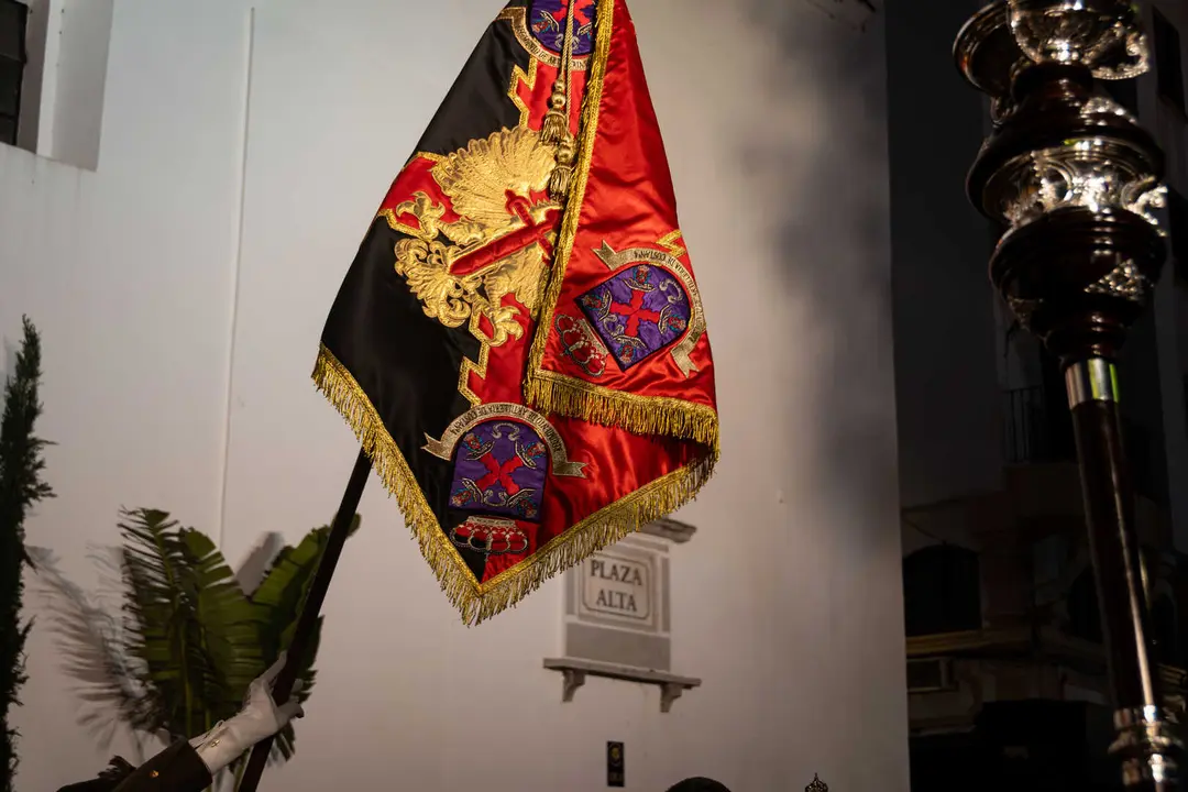 Algeciras vive su Viernes Santo m&aacute;s sobrecogedor en im&aacute;genes_076