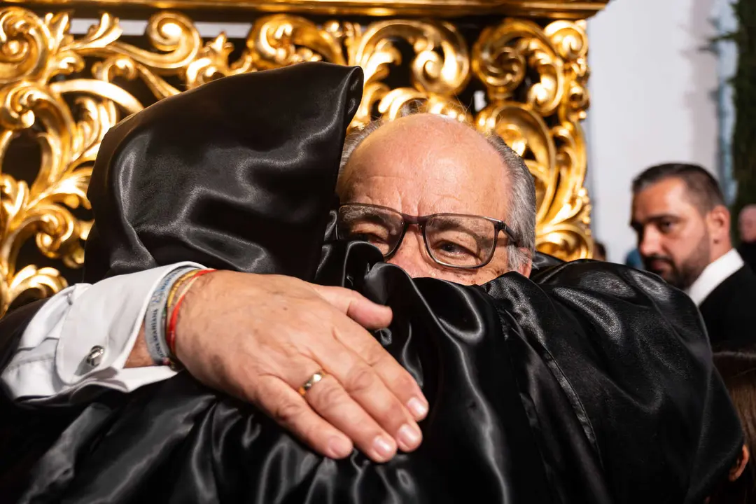 Algeciras vive su Viernes Santo m&aacute;s sobrecogedor en im&aacute;genes_083