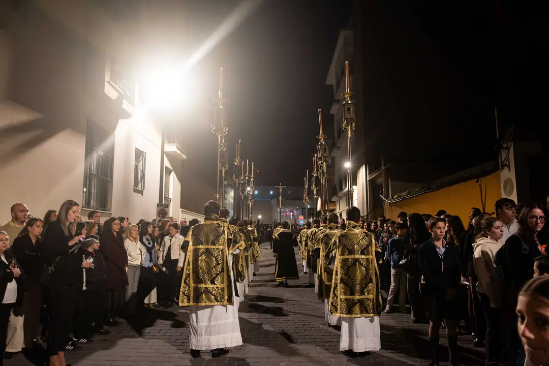 Algeciras vive su Viernes Santo m&aacute;s sobrecogedor en im&aacute;genes_094