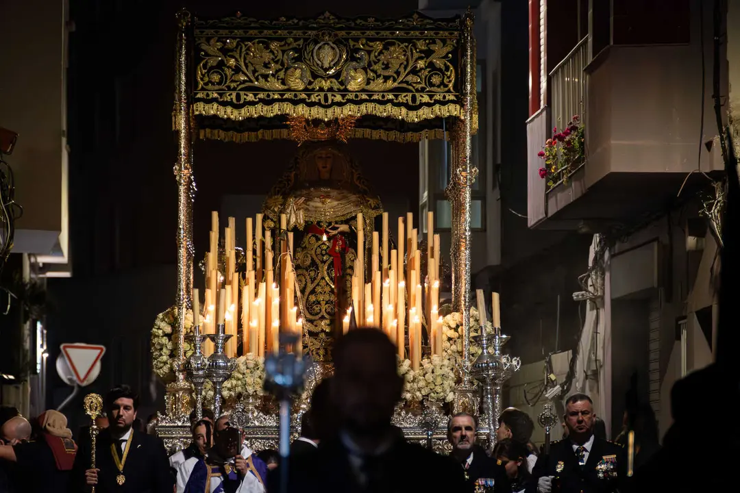 Algeciras vive su Viernes Santo m&aacute;s sobrecogedor en im&aacute;genes_107
