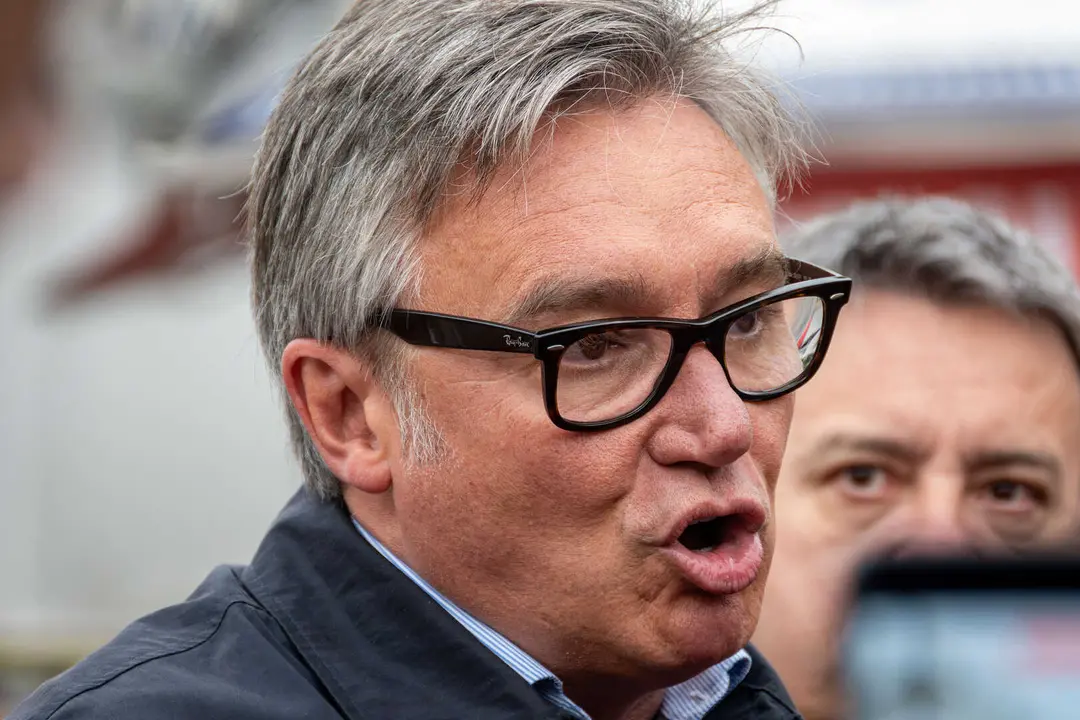 Gavira denuncia desde Algeciras el deterioro de carreteras y conexiones en la comarca_07