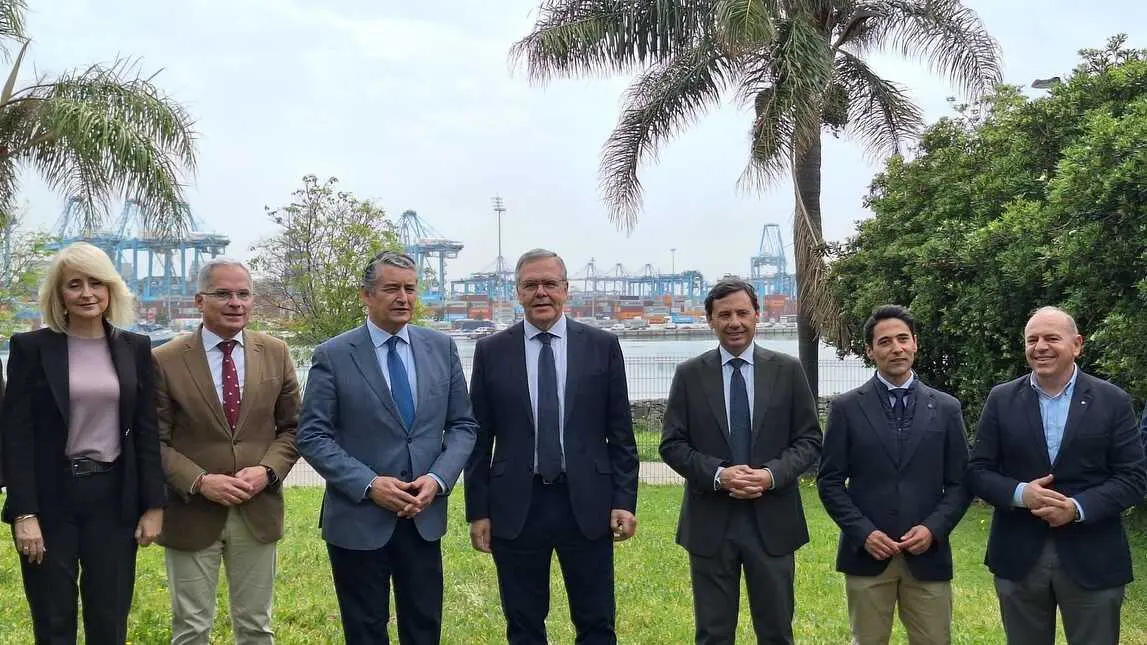 Encuentro institucional celebrado en la C&aacute;mara de Comercio del Campo de Gibraltar durante la visita de Antonio Sanz