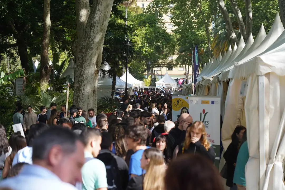 Imagen de archivo de una edici&oacute;n anterior de Expoeduca en el parque Mar&iacute;a Cristina de Algeciras
