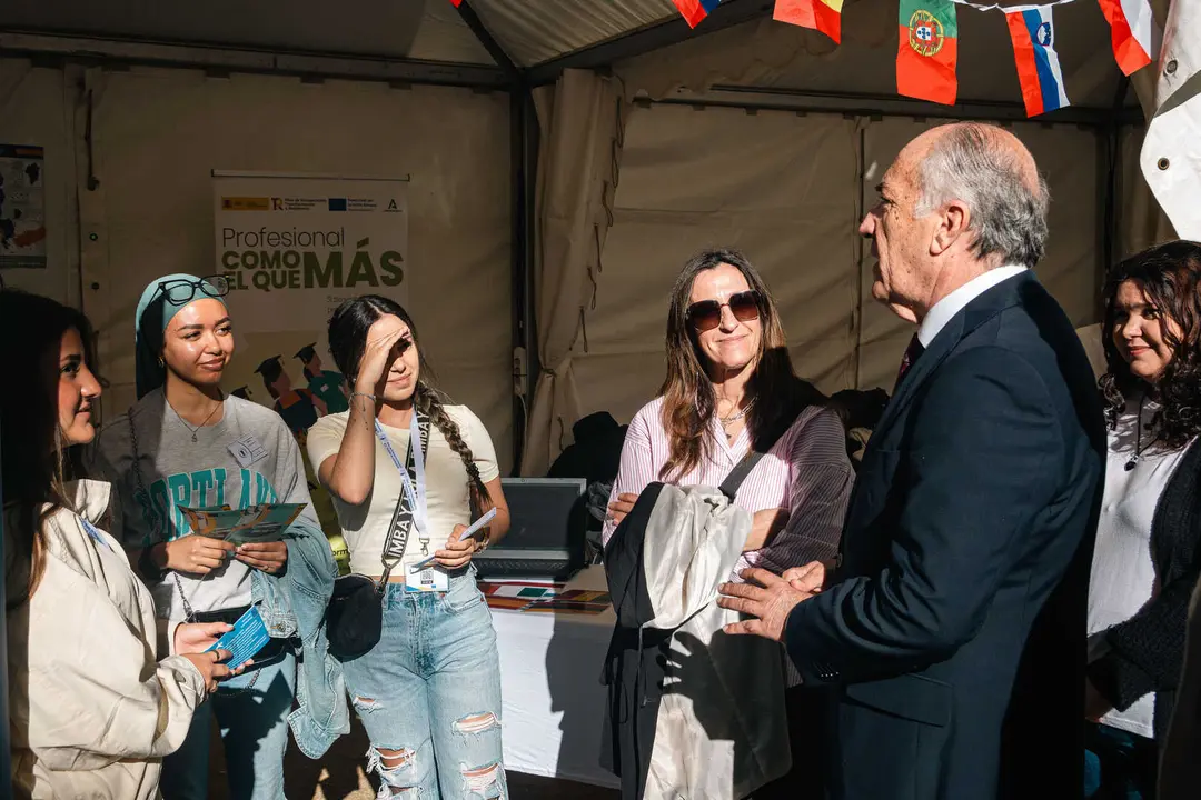 El Parque Mar&iacute;a Cristina se llena de oportunidades educativas con Expoeduca_01_FOTO - FJ Ben&iacute;tez