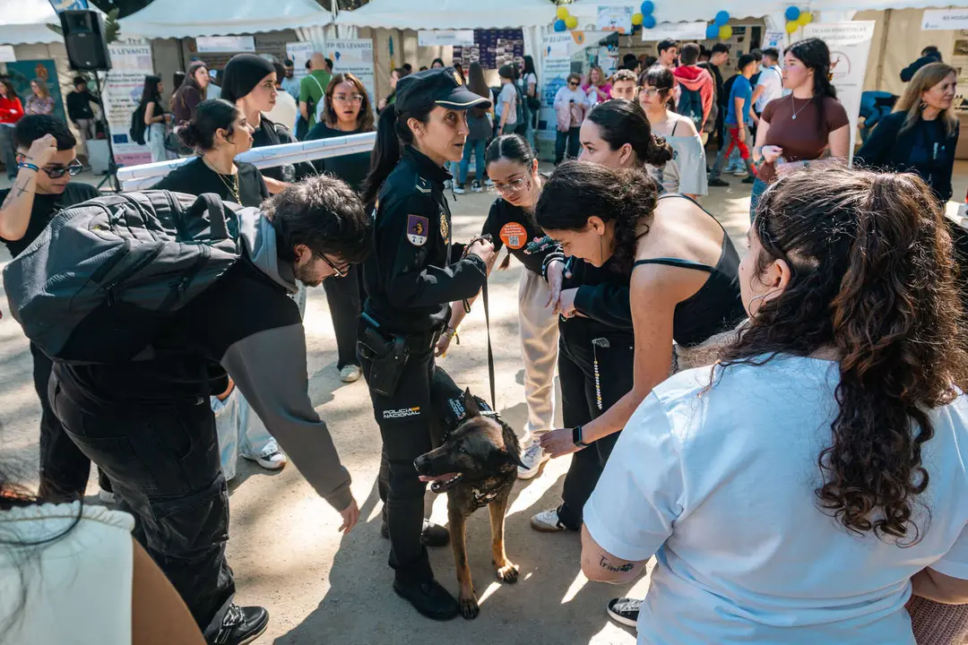 El Parque Mar&iacute;a Cristina se llena de oportunidades educativas con Expoeduca_32_FOTO - FJ Ben&iacute;tez