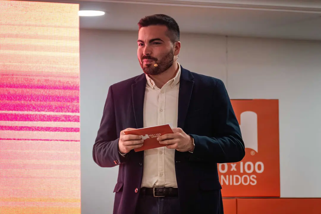 Acto de presentaci&oacute;n de la candidatura de 100x100 Unidos_03_FOTO - FJ Ben&iacute;tez