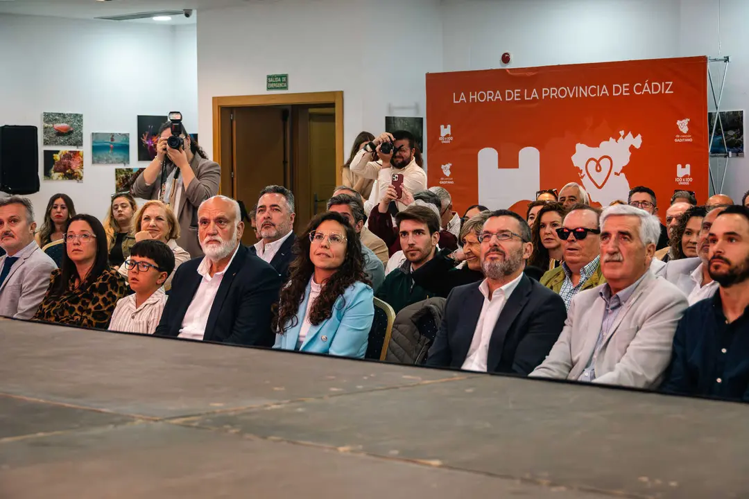 Acto de presentaci&oacute;n de la candidatura de 100x100 Unidos_08_FOTO - FJ Ben&iacute;tez