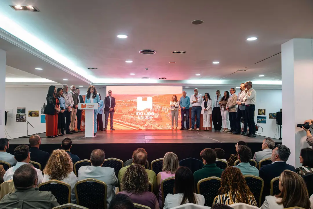 Acto de presentaci&oacute;n de la candidatura de 100x100 Unidos_38_FOTO - FJ Ben&iacute;tez