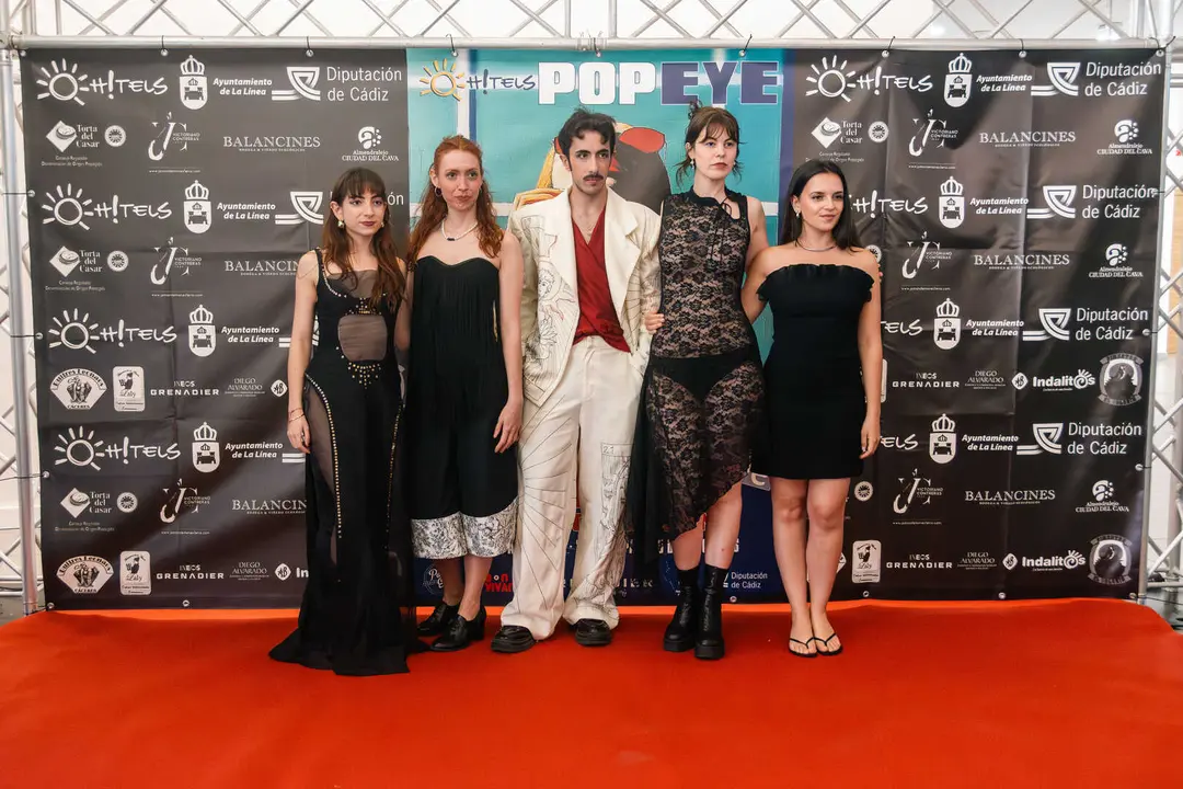 La L&iacute;nea se viste de gala con la alfombra roja de los Premios Nacionales de la M&uacute;sica y las Artes Pop Eye 2026_14_FOTO - FJ Ben&iacute;tez