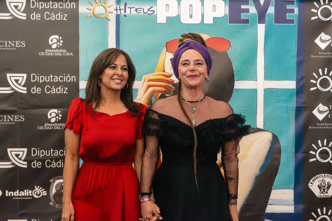 La L&iacute;nea se viste de gala con la alfombra roja de los Premios Nacionales de la M&uacute;sica y las Artes Pop Eye 2026_31_FOTO - FJ Ben&iacute;tez