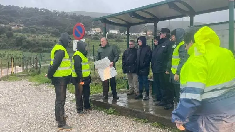 El alcalde supervisa actuaciones municipales tras los da&ntilde;os ocasionados por los temporales en Algeciras.
