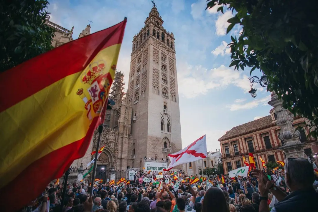 Acto de VOX durante la campa&ntilde;a andaluza celebrado en Sevilla ante cientos de simpatizantes y militantes de la formaci&oacute;n