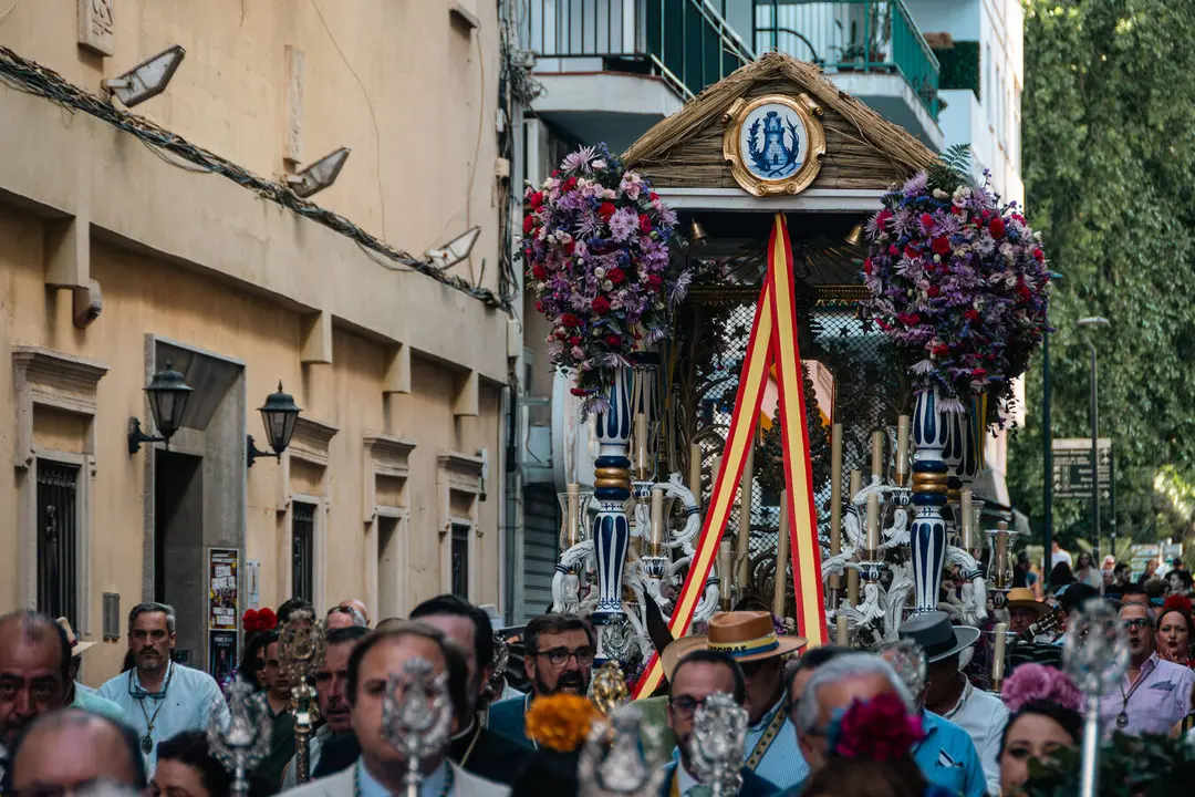 La salida de la Hermandad del Roc&iacute;o de Algeciras_32_FOTO FJ BEN&Iacute;TEZ