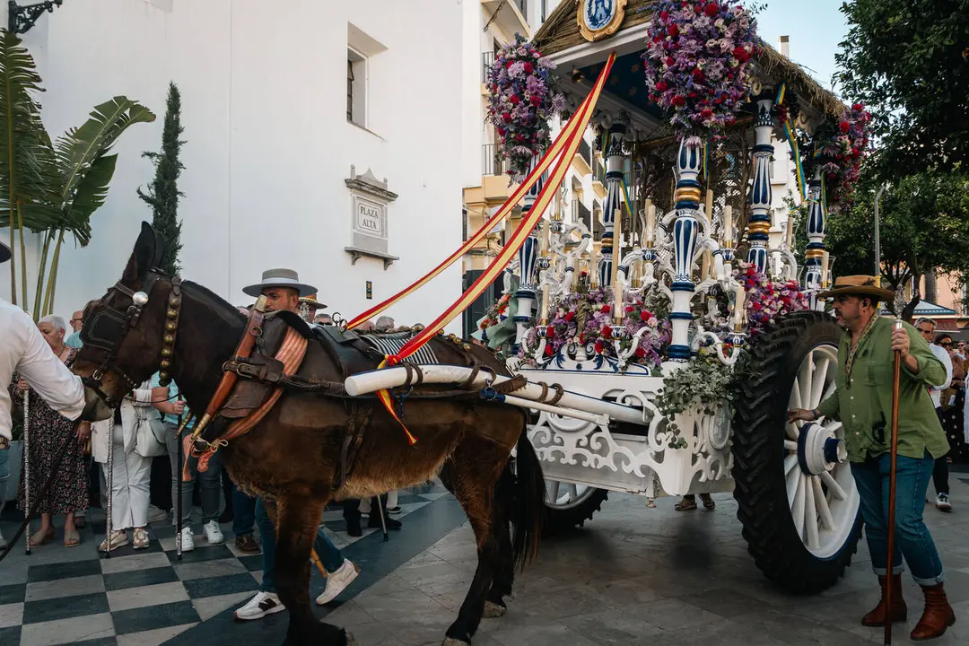 La salida de la Hermandad del Roc&iacute;o de Algeciras_39_FOTO FJ BEN&Iacute;TEZ
