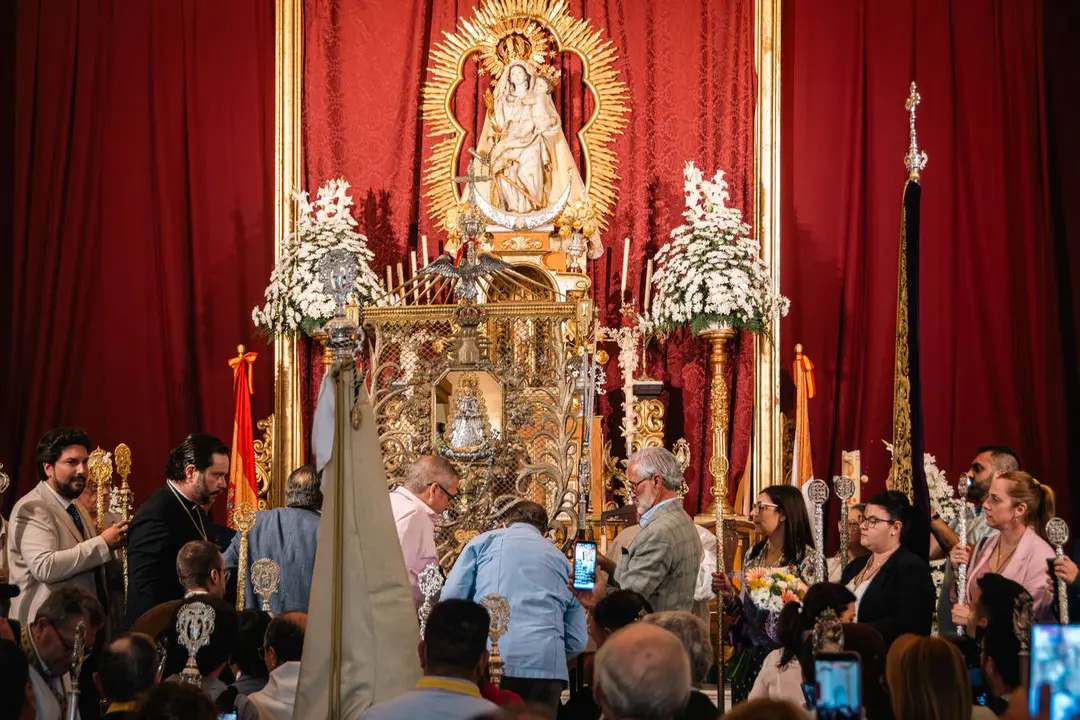 La salida de la Hermandad del Roc&iacute;o de Algeciras_49_FOTO FJ BEN&Iacute;TEZ