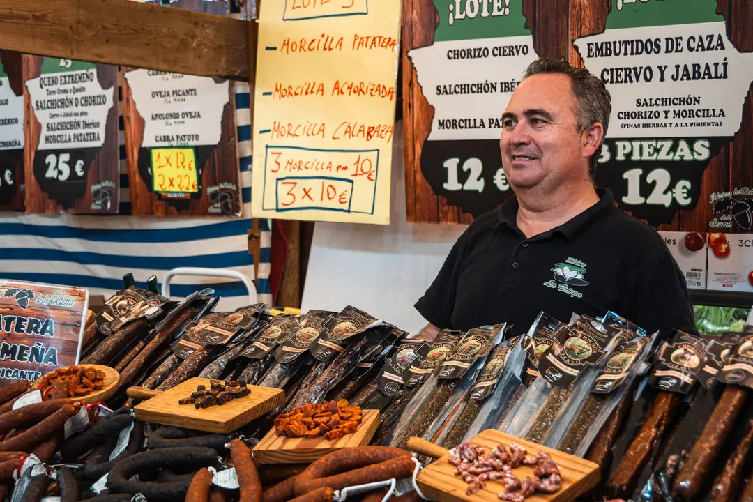 Un momento de la Feria Gastron&oacute;mica y del Queso celebrada en el centro de Algeciras - FOTO: FJ Ben&iacute;tez