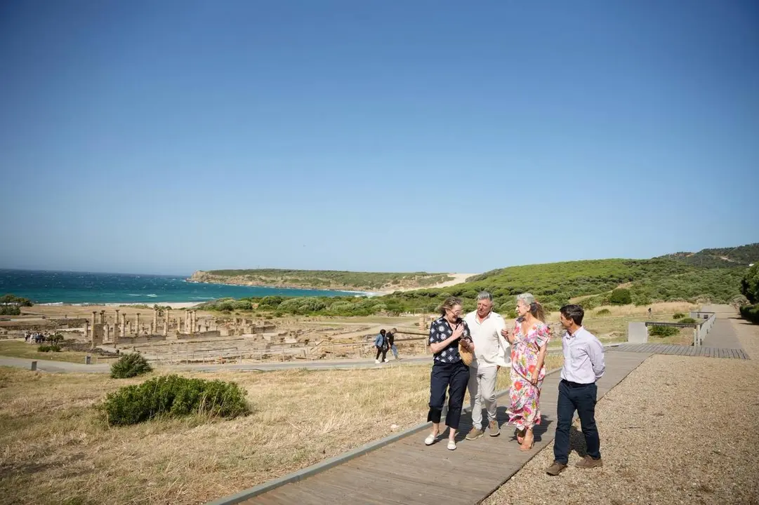 Visita institucional a las obras de rehabilitaci&oacute;n del museo de Baelo Claudia en Tarifa