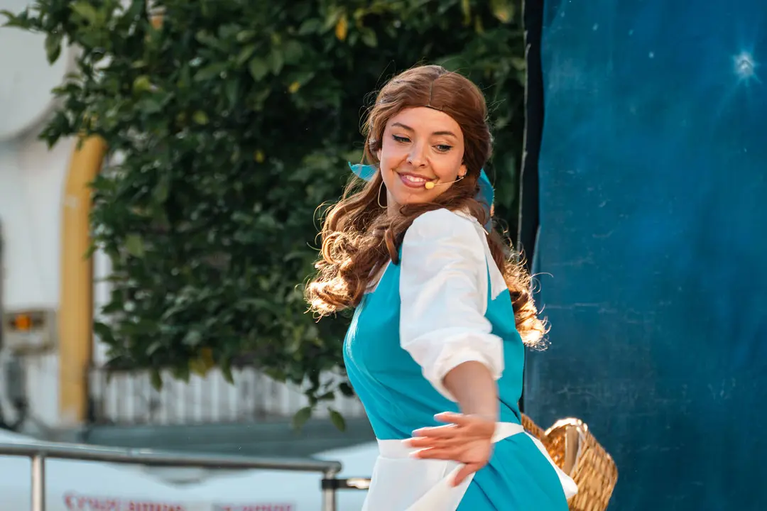 La Plaza Alta se llena de familias con el musical de &ldquo;La Bella y la Bestia&rdquo; en la Feria de los Parques Naturales_21_FOTO FJ BEN&Iacute;TEZ