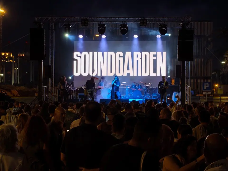 Ambiente durante la primera jornada del &ldquo;Pura Primavera Fest&rdquo; en el Lago Mar&iacute;timo - FOTO: FJ Ben&iacute;tez